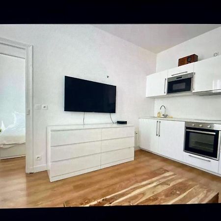 Cute One Bedroom In Le Marais Paryż Zewnętrze zdjęcie