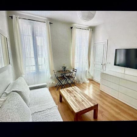 Cute One Bedroom In Le Marais Paryż Zewnętrze zdjęcie