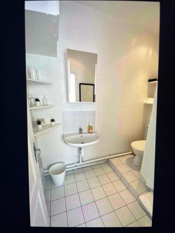 Cute One Bedroom In Le Marais Paryż Zewnętrze zdjęcie