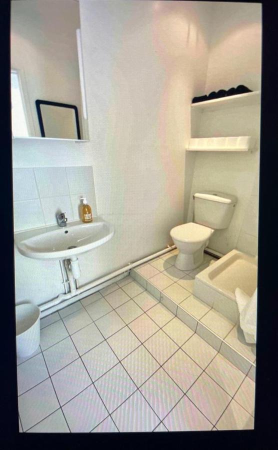 Cute One Bedroom In Le Marais Paryż Zewnętrze zdjęcie